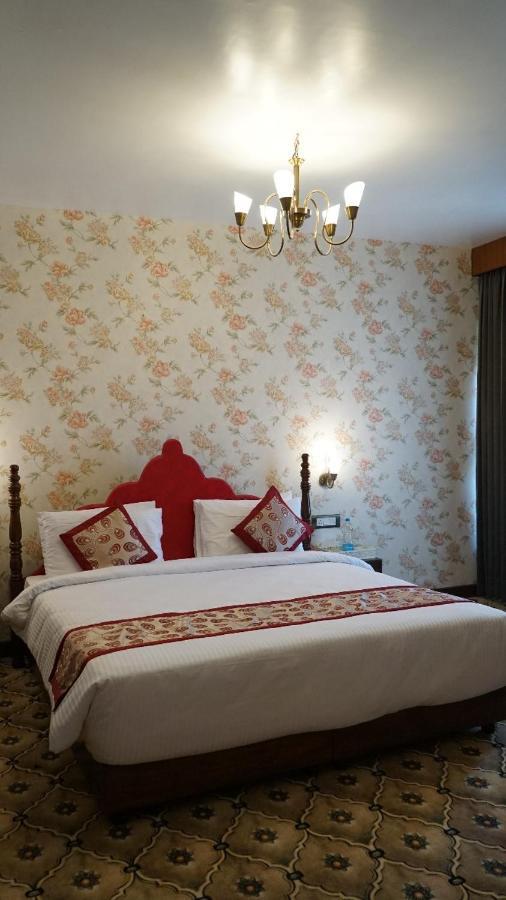 Hotel Sukh Mehal Jalandhar Esterno foto